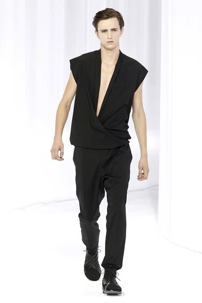 Look 7